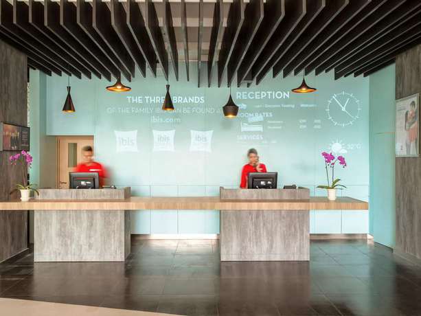 Imagen de los interiores del Hotel Ibis Makassar City Center. Foto 10