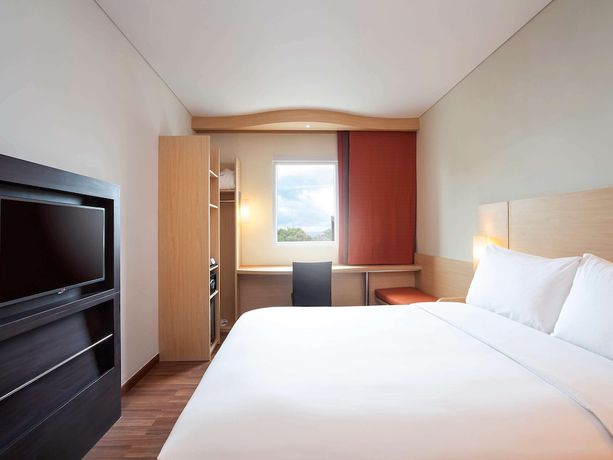 Imagen de la habitación del Hotel Ibis Makassar City Center. Foto 8