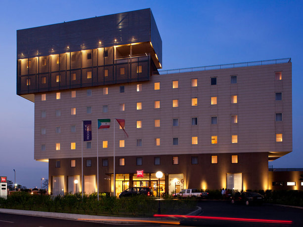 Imagen general del Hotel Ibis Malabo. Foto 9