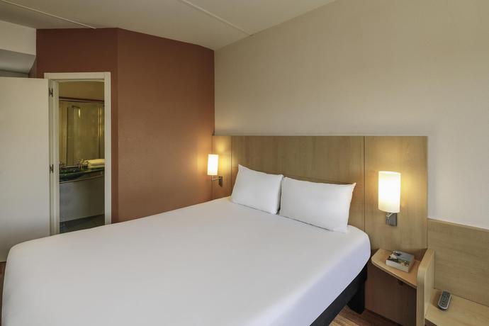 Imagen de la habitación del Hotel Ibis Malaga Centro Ciudad. Foto 12