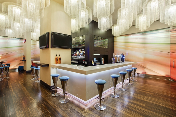 Imagen del bar/restaurante del Hotel Ibis Mall Avenue Dubai. Foto 9