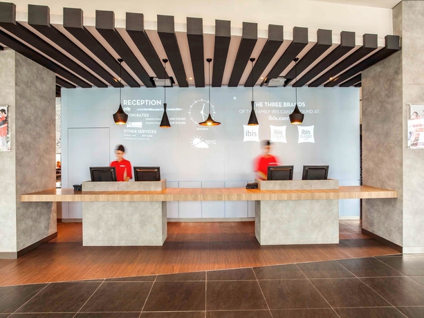 Imagen del bar/restaurante del Hotel Ibis Manado City Center Boulevard. Foto 4