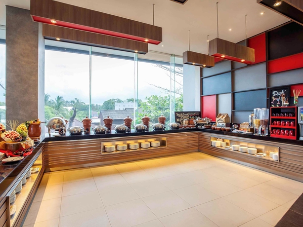 Imagen del bar/restaurante del Hotel Ibis Manado City Center Boulevard. Foto 5