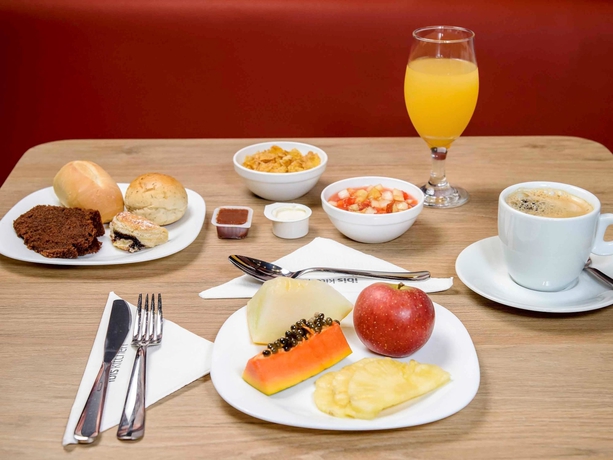 Imagen del bar/restaurante del Hotel Ibis Manaus Aeroporto. Foto 5