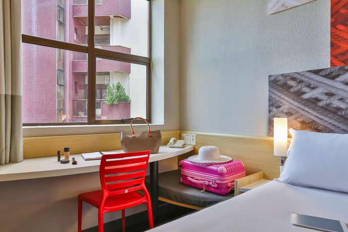 Imagen de la habitación del Hotel Ibis Maringa. Foto 4