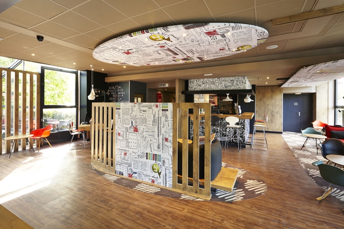 Imagen de los interiores del Hotel Ibis Marne La Vallée Champs. Foto 12