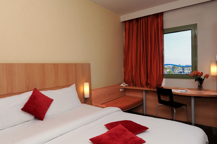 Imagen de la habitación del Hotel Ibis Marrakech Palmeraie. Foto 6