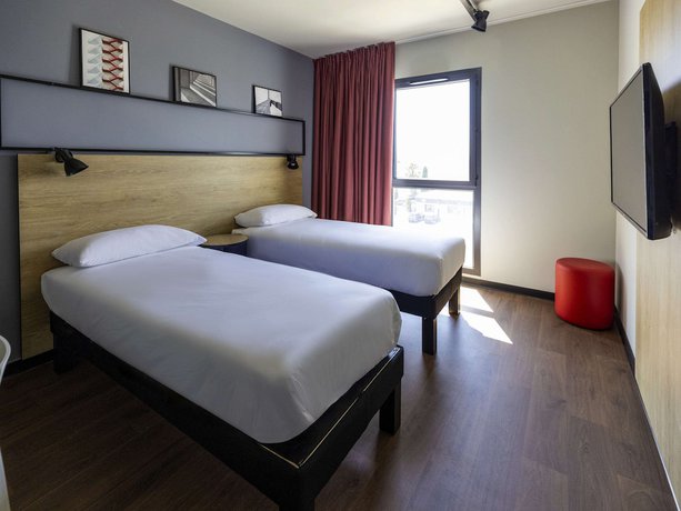 Imagen de la habitación del Hotel Ibis Marseille Marignane Technopole. Foto 16