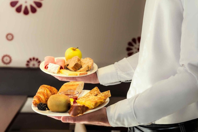 Imagen del bar/restaurante del Hotel Ibis Massy. Foto 5