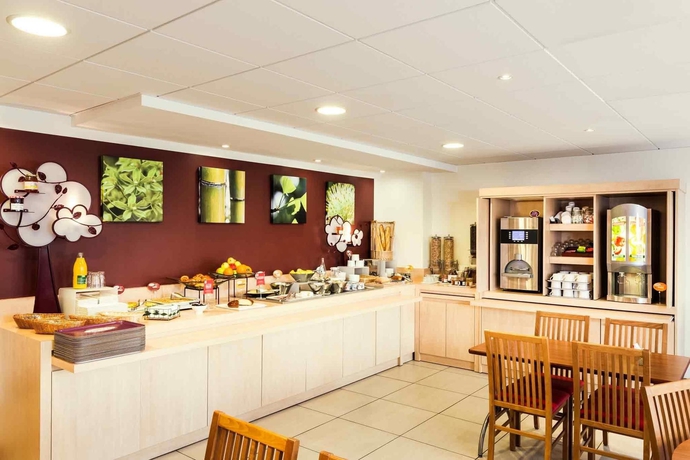 Imagen del bar/restaurante del Hotel Ibis Massy. Foto 8