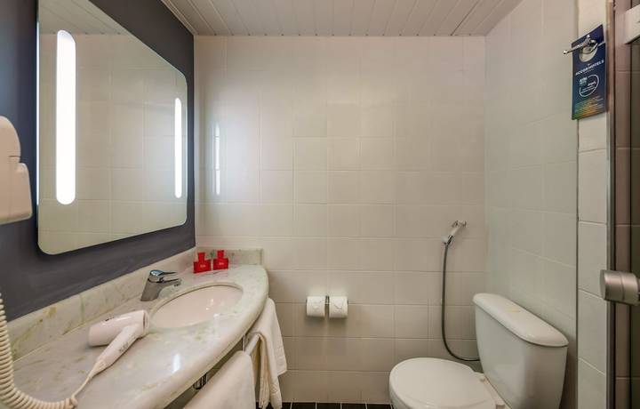 Imagen de la habitación del Hotel Ibis Mazatlán Marina. Foto 10