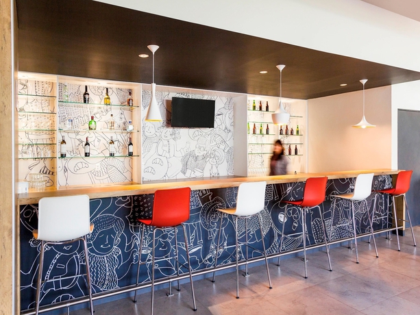 Imagen del bar/restaurante del Hotel Ibis México Alameda. Foto 9