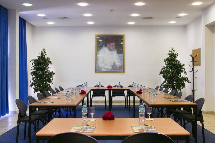 Imagen de los interiores del Hotel Ibis Meknes. Foto 8