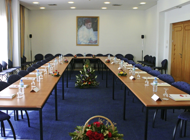 Imagen de los interiores del Hotel Ibis Meknes. Foto 9