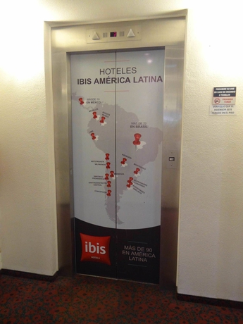 Imagen de los interiores del Hotel Ibis Mendoza. Foto 12