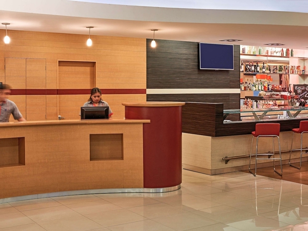 Imagen de los interiores del Hotel Ibis Merida. Foto 17