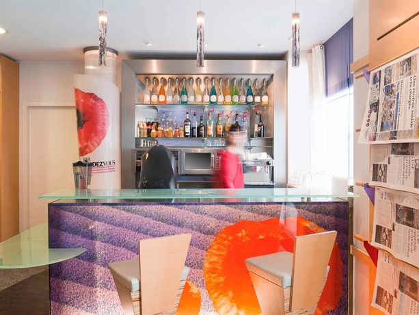 Imagen del bar/restaurante del Hotel Ibis Metz Centre Gare. Foto 10