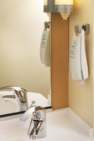 Imagen de la habitación del Hotel Ibis Milano Centro. Foto 4