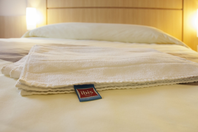 Imagen de la habitación del Hotel Ibis Milano Centro. Foto 5