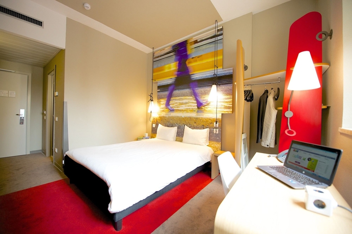 Imagen de la habitación del Hotel Ibis Milano Centro. Foto 11