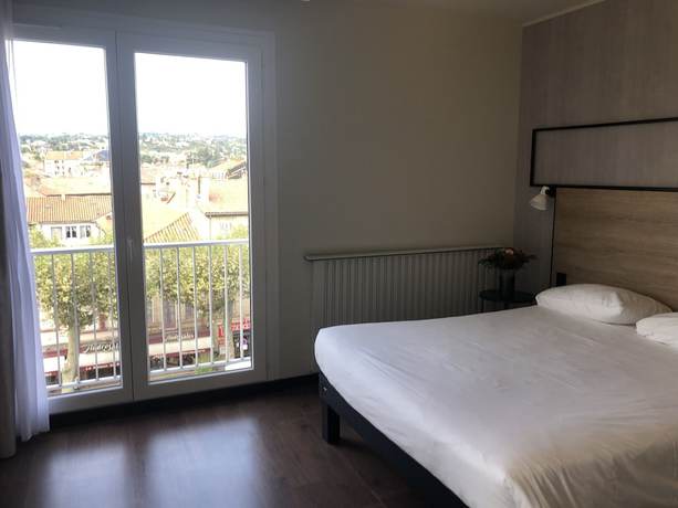 Imagen de la habitación del Hotel Ibis Millau. Foto 2