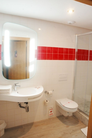 Imagen de la habitación del Hotel Ibis Mohammedia. Foto 5