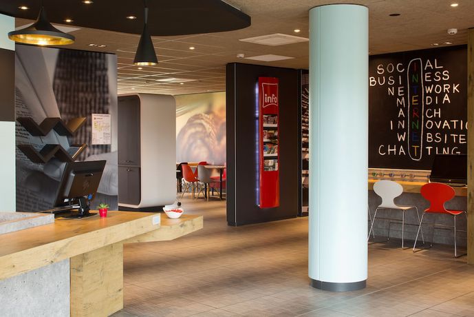 Imagen de los interiores del Hotel Ibis Montceau Les Mines. Foto 20