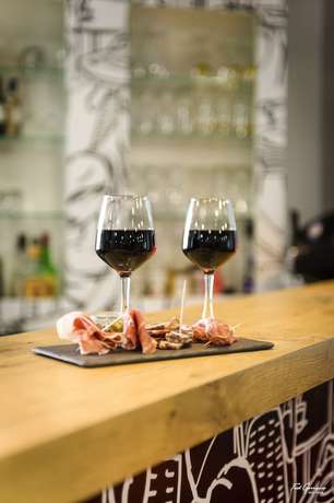 Imagen del bar/restaurante del Hotel Ibis Montceau Les Mines. Foto 8