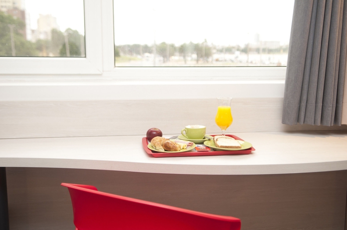 Imagen de la habitación del Hotel Ibis Montevideo Rambla. Foto 9