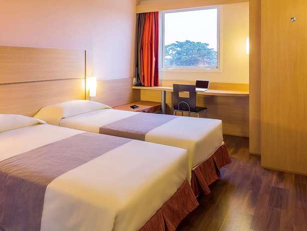 Imagen de la habitación del Hotel Ibis Mossor&oacute;. Foto 2