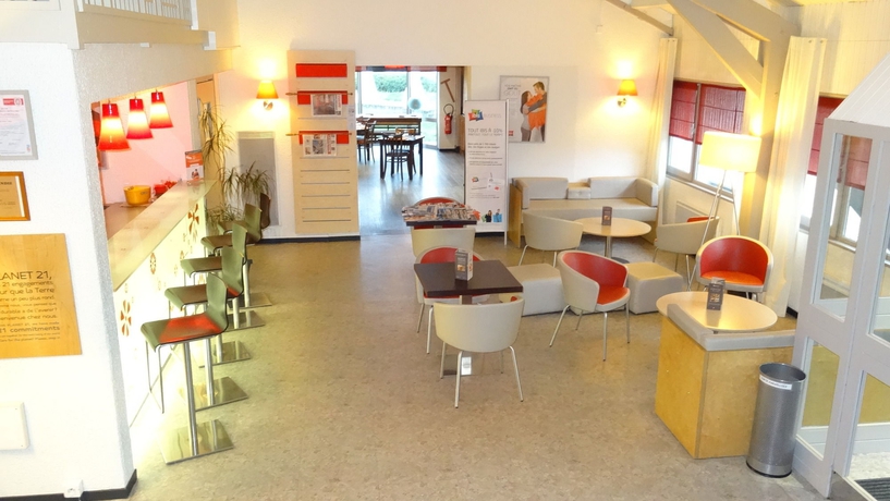 Imagen de los interiores del Hotel Ibis Moulins Sud. Foto 9