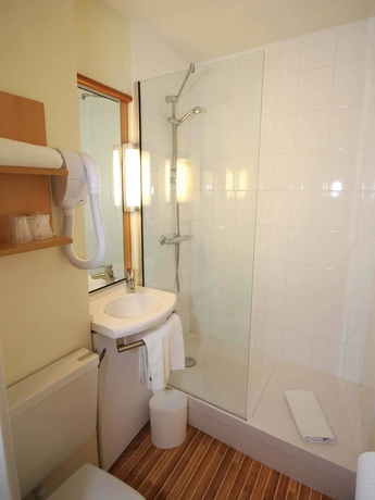 Imagen de la habitación del Hotel Ibis Moulins Sud. Foto 7