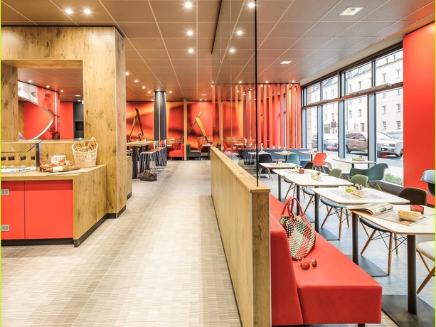 Imagen del bar/restaurante del Hotel Ibis Muenchen City Arnulfpark. Foto 8
