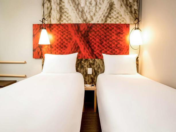 Imagen de la habitación del Hotel Ibis Mulhouse Bale Aeroport. Foto 5