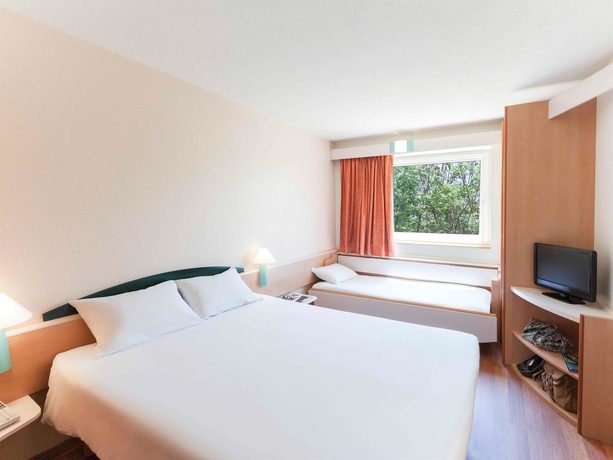 Imagen de la habitación del Hotel Ibis Murcia. Foto 12