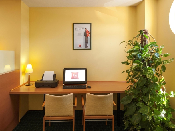 Imagen de los interiores del Hotel Ibis Murcia. Foto 13