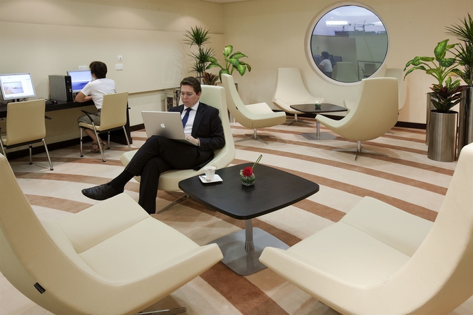 Imagen de los interiores del Hotel Ibis Muscat. Foto 14