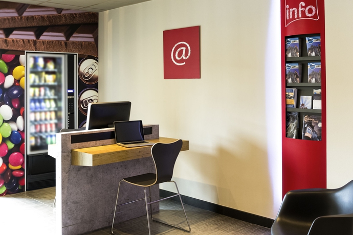 Imagen de los interiores del Hotel Ibis Namur Centre. Foto 14