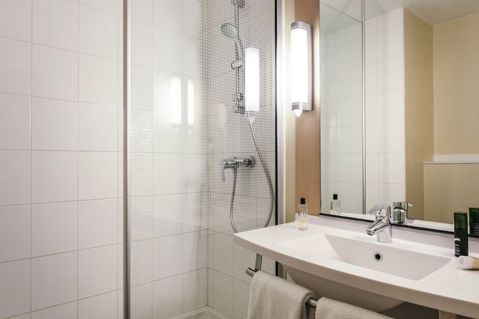 Imagen de la habitación del Hotel Ibis Nancy Brabois. Foto 16