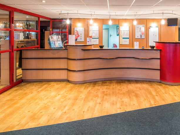 Imagen de los interiores del Hotel Ibis Nanterre la Défense. Foto 19