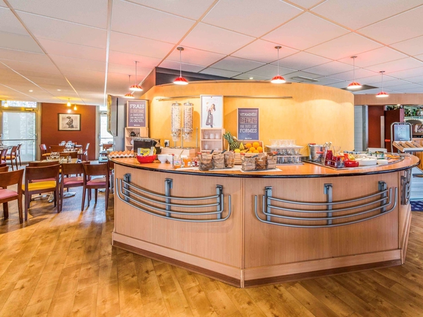 Imagen del bar/restaurante del Hotel Ibis Nanterre la Défense. Foto 3