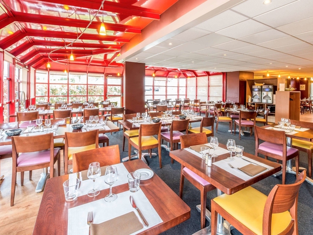 Imagen del bar/restaurante del Hotel Ibis Nanterre la Défense. Foto 5