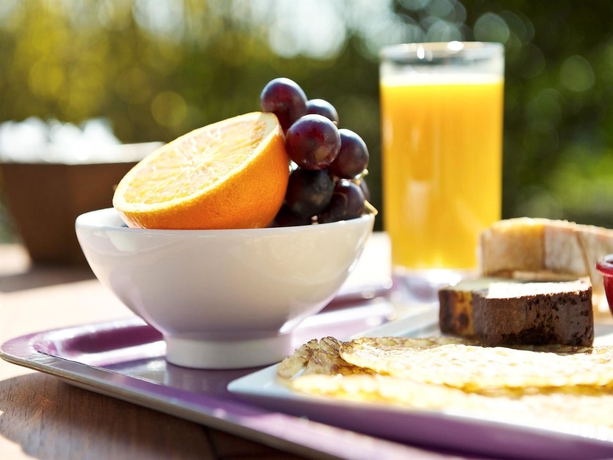 Imagen del bar/restaurante del Hotel Ibis Nantes La Beaujoire Parc Expo. Foto 7