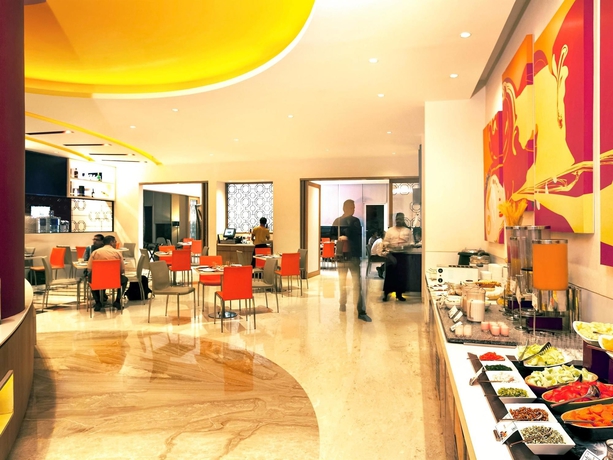 Imagen del bar/restaurante del Hotel Ibis Navi Mumbai. Foto 4