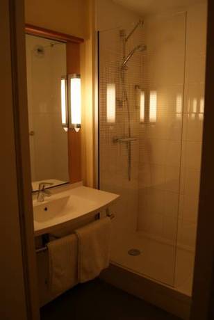 Imagen de la habitación del Hotel Ibis Nevers. Foto 11