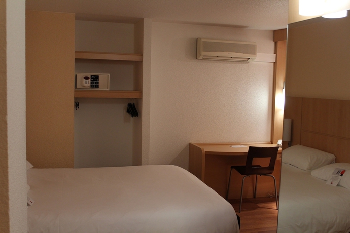 Imagen de la habitación del Hotel Ibis Nice Centre Gare. Foto 8