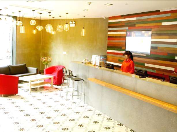 Imagen de la habitación del Hotel Ibis Ningbo Tianyi Square. Foto 11