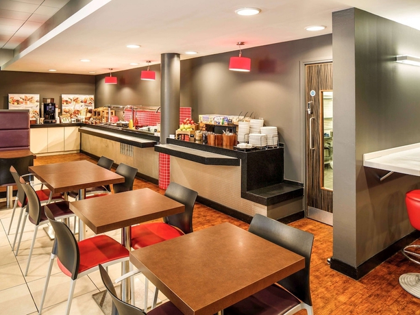 Imagen del bar/restaurante del Hotel Ibis Nottingham Centre. Foto 6