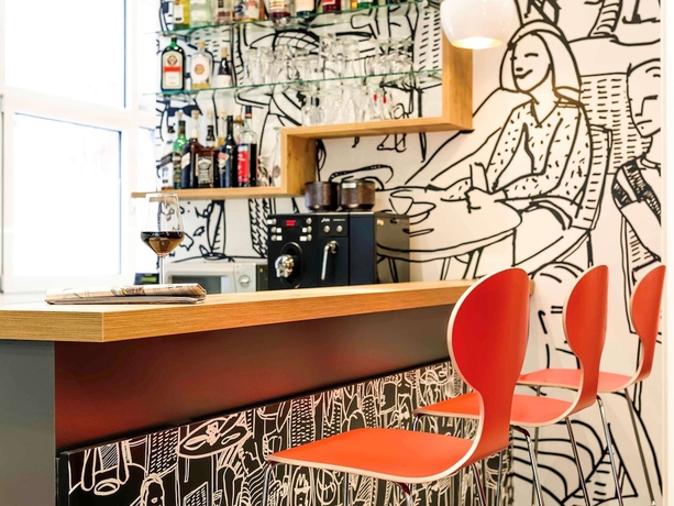 Imagen del bar/restaurante del Hotel Ibis Nuernberg Altstadt. Foto 8