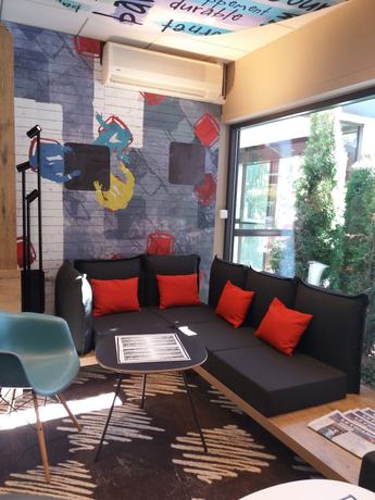 Imagen de los interiores del Hotel Ibis Nuits Saint Georges. Foto 19